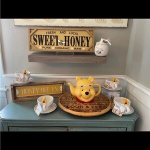 Winnie the Pooh Tea Set ( now adding “sweet honey” sign)